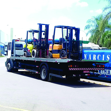 Locações Empilhadeiras.jpg